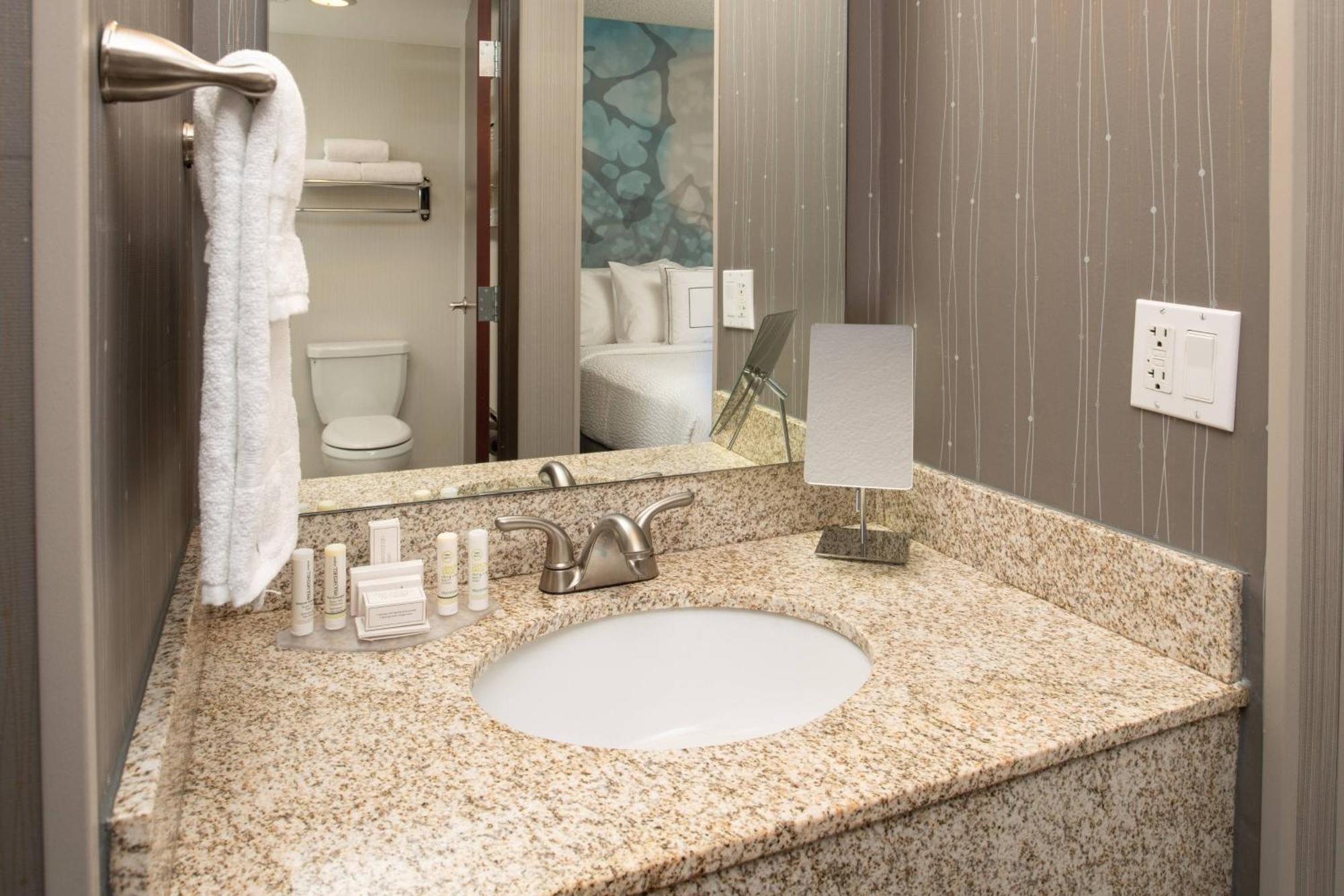Hotel Courtyard By Marriott Portland Airport Exterior foto