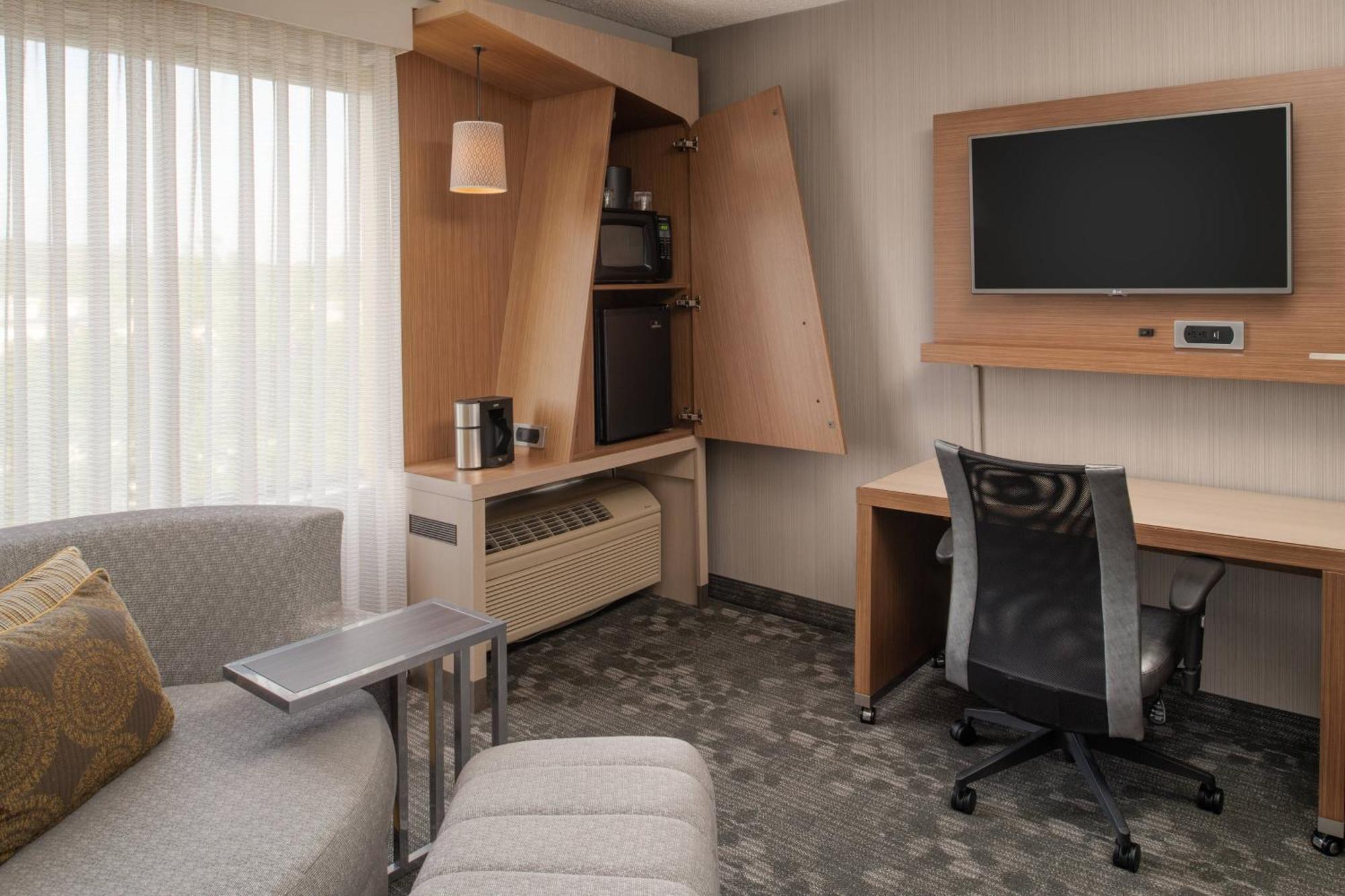 Hotel Courtyard By Marriott Portland Airport Exterior foto